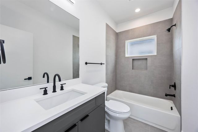 6735 Peerless Street C, Houston, TX 77021