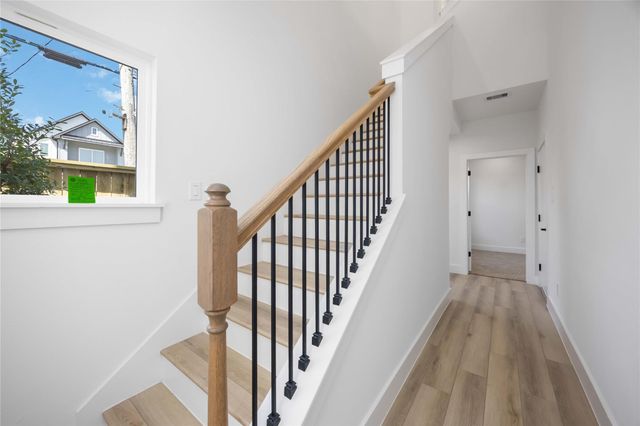 6735 Peerless Street C, Houston, TX 77021