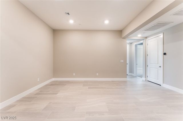 128 Los Cabos Drive 302, Las Vegas, NV 89144