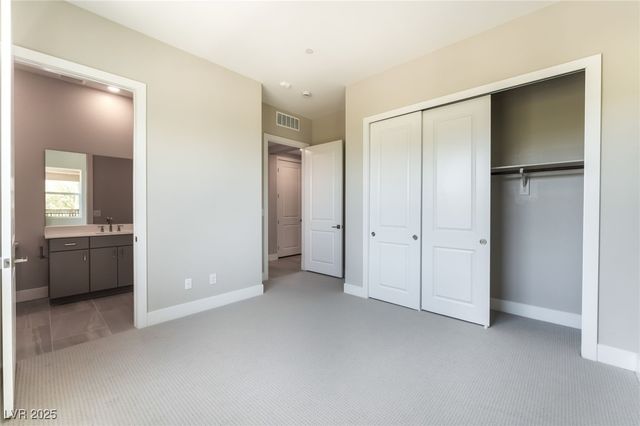 128 Los Cabos Drive 302, Las Vegas, NV 89144