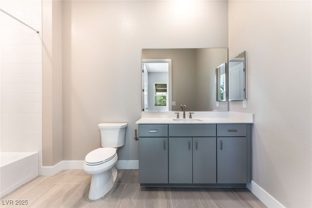 128 Los Cabos Drive 302, Las Vegas, NV 89144