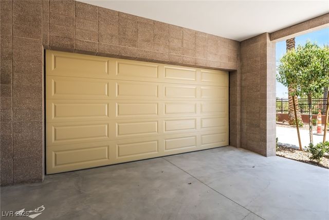 128 Los Cabos Drive 302, Las Vegas, NV 89144