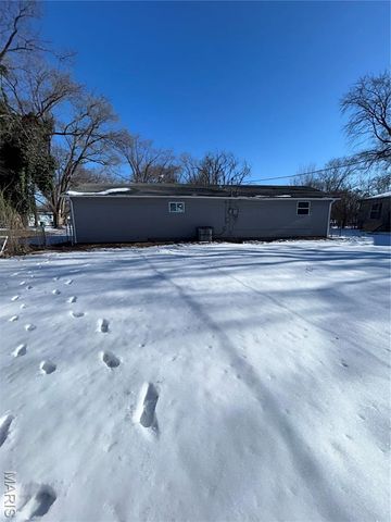 2116 Doris Avenue, Cahokia, IL 62206