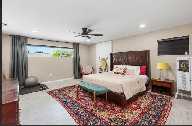 1214 S 13th Avenue, Edinburg, TX 78539