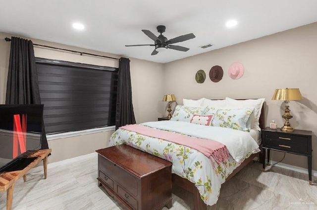 1214 S 13th Avenue, Edinburg, TX 78539