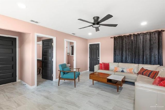 1214 S 13th Avenue, Edinburg, TX 78539