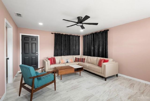 1214 S 13th Avenue, Edinburg, TX 78539