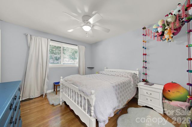 2311 Laurelwood Circle, Charlotte, NC 28214