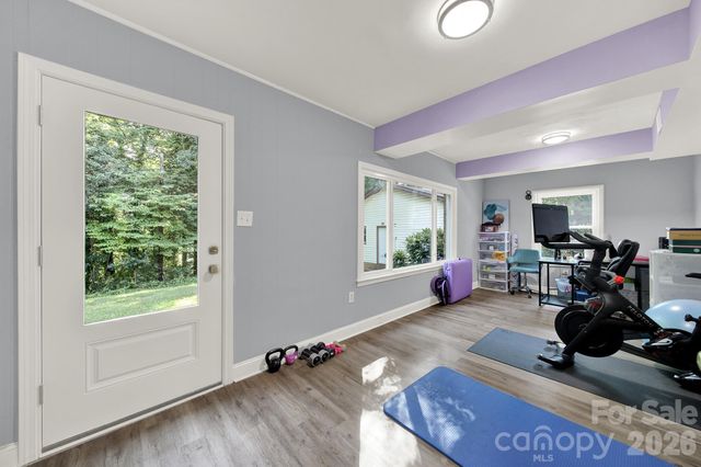 2311 Laurelwood Circle, Charlotte, NC 28214