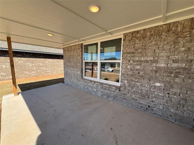 10116 Pennington Street, Harrah, OK 73045