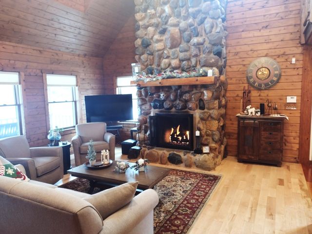 6311 142nd Avenue, Laketown Twp, MI 49423