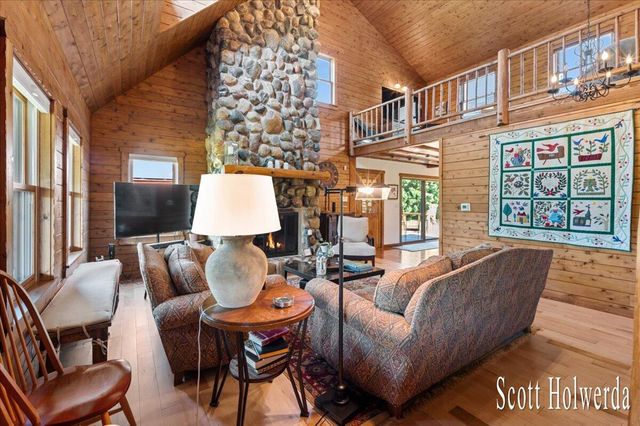 6311 142nd Avenue, Laketown Twp, MI 49423