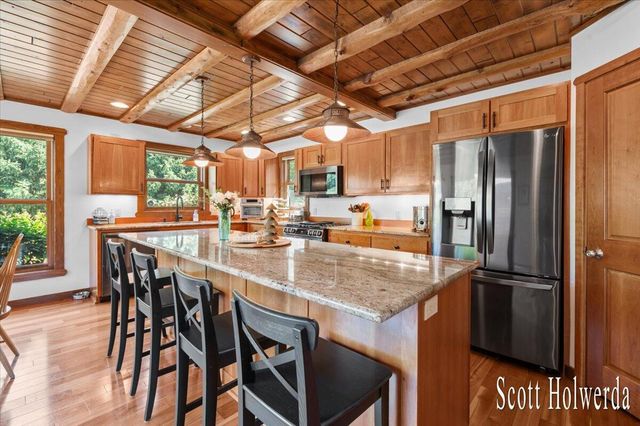 6311 142nd Avenue, Laketown Twp, MI 49423