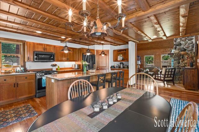 6311 142nd Avenue, Laketown Twp, MI 49423