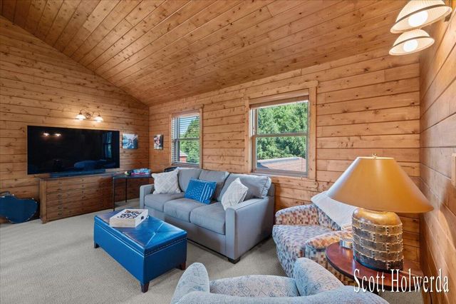 6311 142nd Avenue, Laketown Twp, MI 49423