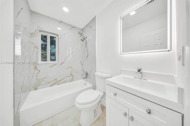 2410 NW 155th Ter, Miami Gardens, FL 33054