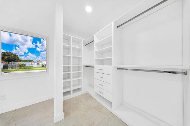 2410 NW 155th Ter, Miami Gardens, FL 33054