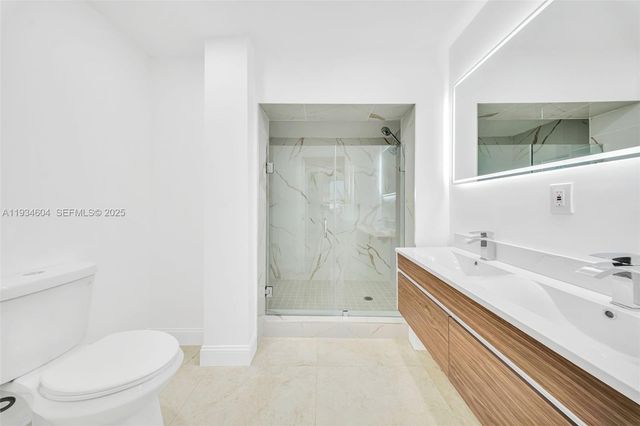 2410 NW 155th Ter, Miami Gardens, FL 33054