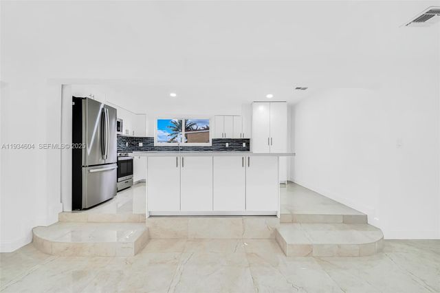 2410 NW 155th Ter, Miami Gardens, FL 33054