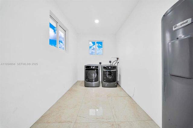 2410 NW 155th Ter, Miami Gardens, FL 33054