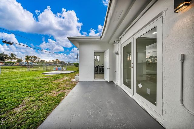 2410 NW 155th Ter, Miami Gardens, FL 33054