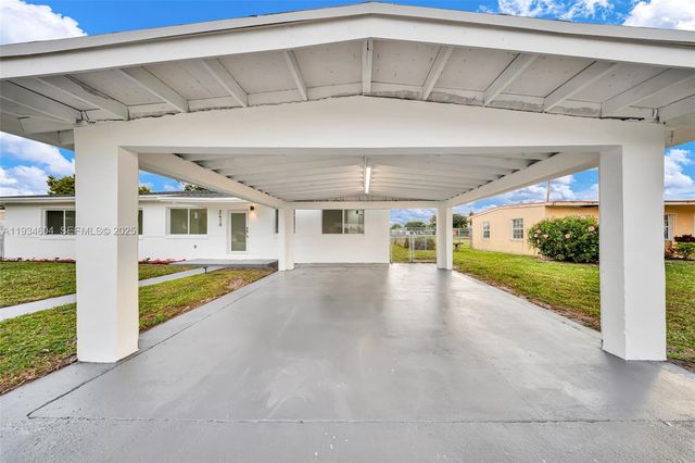 2410 NW 155th Ter, Miami Gardens, FL 33054