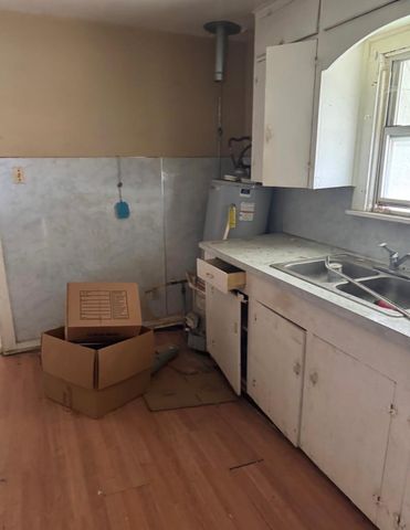 3017 Retta St, Houston, TX 77026