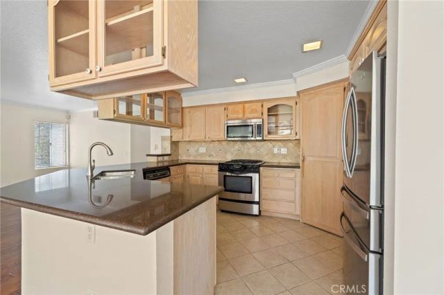 28974 Clear Spring Lane, Highland, CA 92346