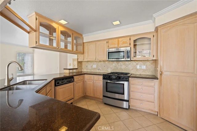 28974 Clear Spring Lane, Highland, CA 92346