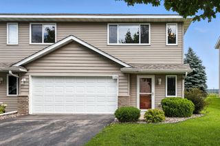 4360 Blakewood Drive, Shakopee, MN 55379