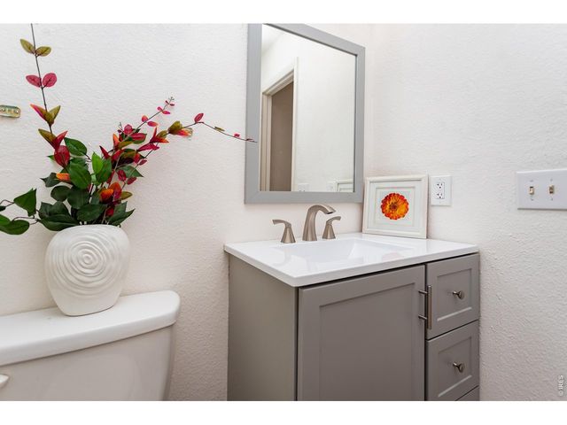 6678 Provincial Dr, Fountain, CO 80817