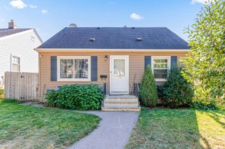 1734 Cottage Avenue E, Saint Paul, MN 55106