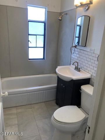 1307 Chadbourne, El Paso, TX 79903