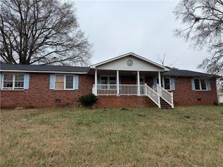 207 Donaree Circle, Anderson, SC 29625