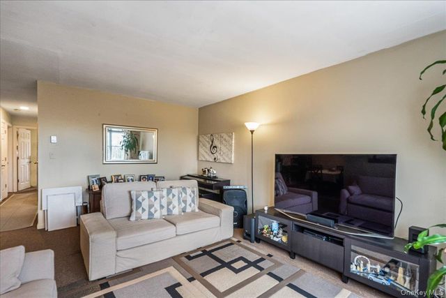 60-30 55th Drive, Maspeth, NY 11378