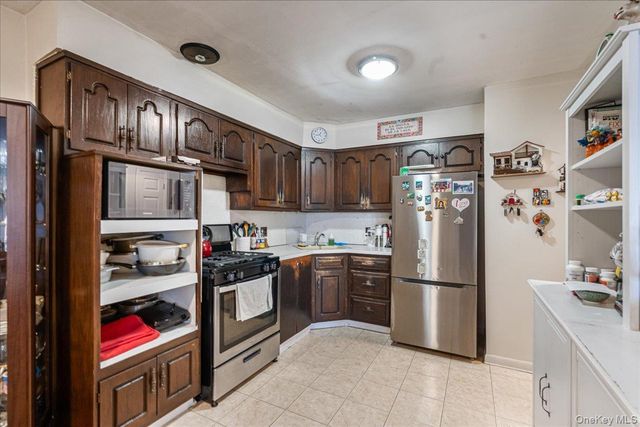 60-30 55th Drive, Maspeth, NY 11378