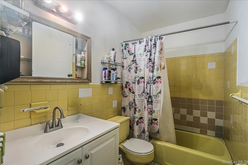 60-30 55th Drive, Maspeth, NY 11378 — photo 4
