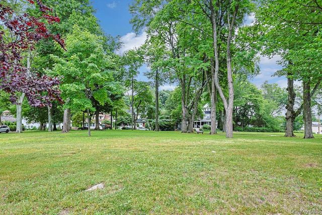 541 Second Avenue, Pelham, NY 10803