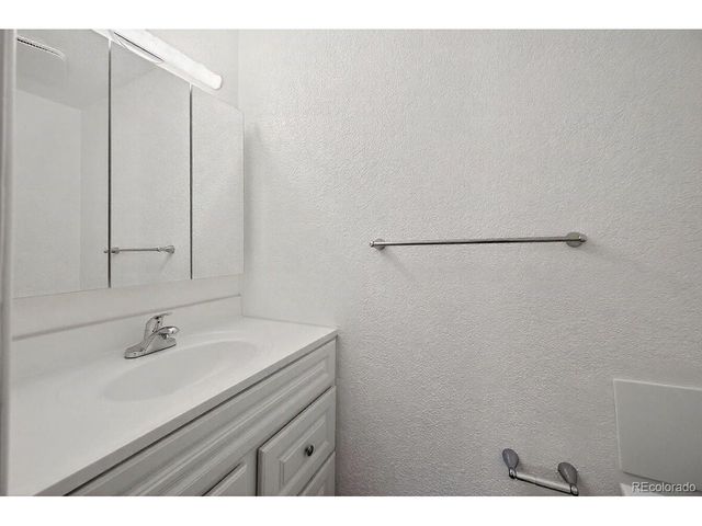 10322 W 59th Ave 1, Arvada, CO 80004