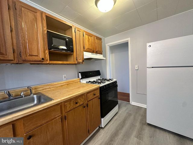 3306 AUCHENTOROLY TER, Baltimore, MD 21217
