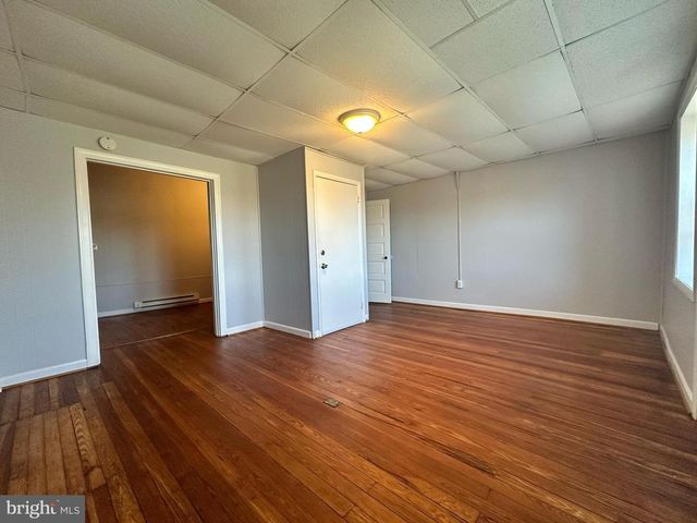 3306 AUCHENTOROLY TER, Baltimore, MD 21217