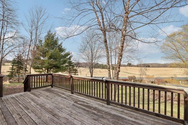 E11453 Bunker Drive, Baraboo, WI 53913