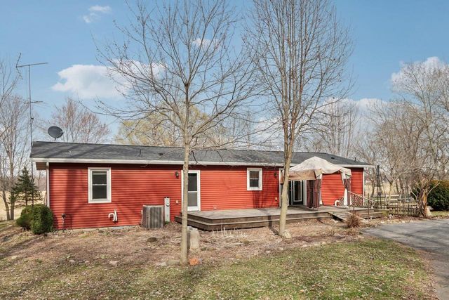 E11453 Bunker Drive, Baraboo, WI 53913