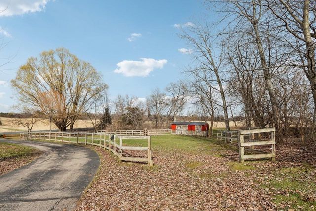 E11453 Bunker Drive, Baraboo, WI 53913