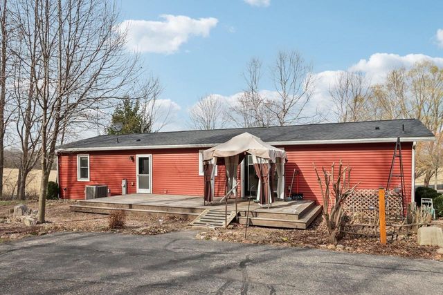 E11453 Bunker Drive, Baraboo, WI 53913