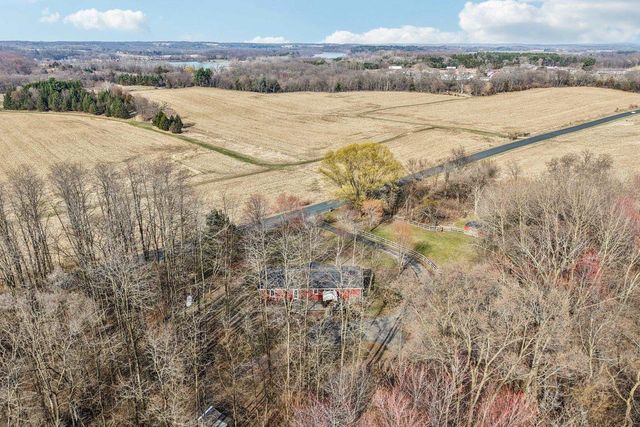 E11453 Bunker Drive, Baraboo, WI 53913