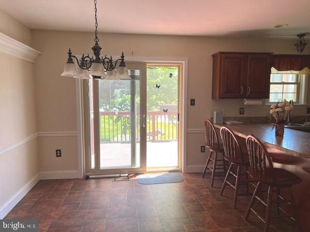 525 COBBLESTONE LN, Lancaster, PA 17601