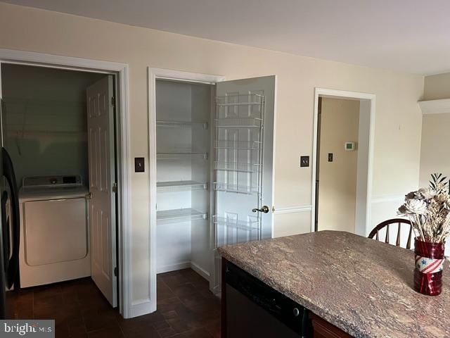 525 COBBLESTONE LN, Lancaster, PA 17601