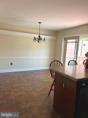 525 COBBLESTONE LN, Lancaster, PA 17601