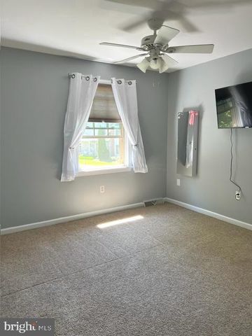 525 COBBLESTONE LN, Lancaster, PA 17601